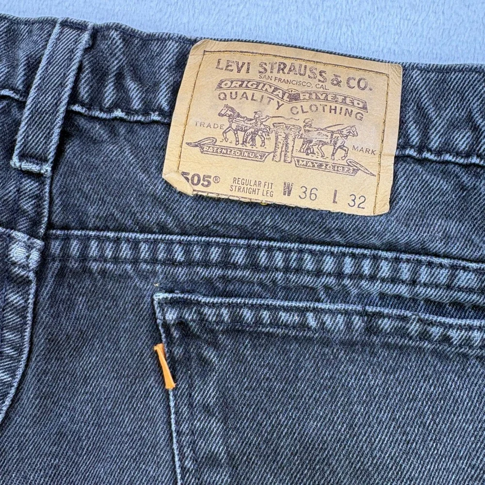 Vintage Levis 505 Jeans Men 34x26 Black Orange Tab Straight Leg 90s Faded Hemmed